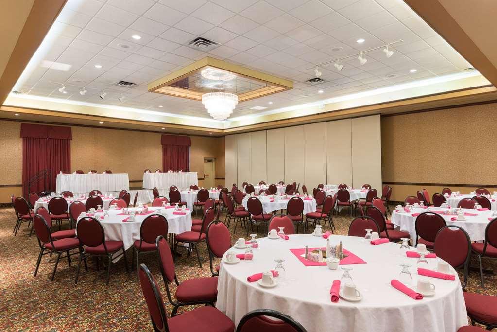 Ramada By Wyndham Topeka Downtown Hotel & Convention Center Faciliteter billede